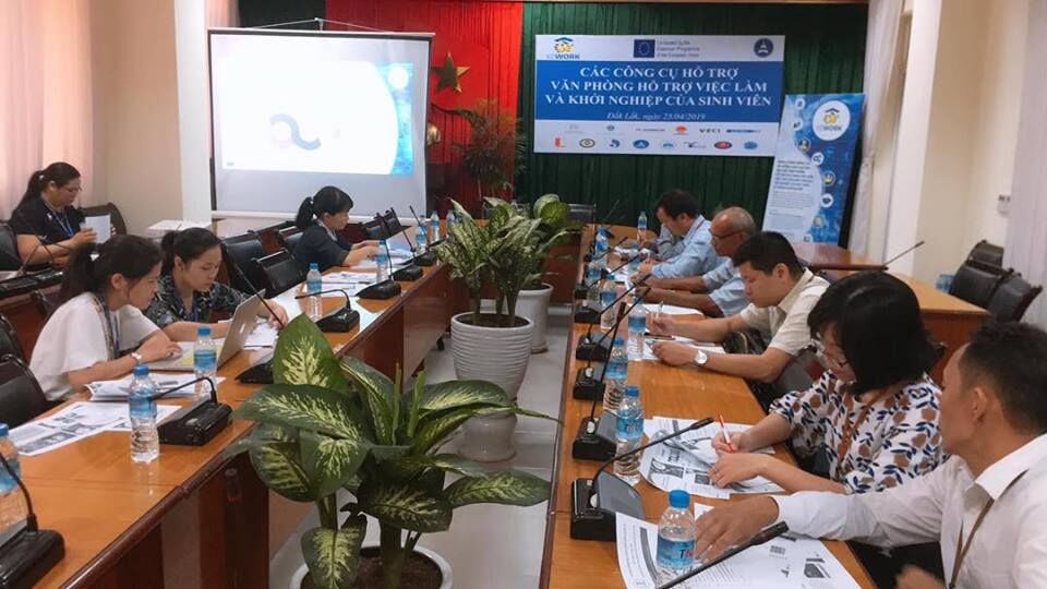 Toàn cảnh buổi tập huấn