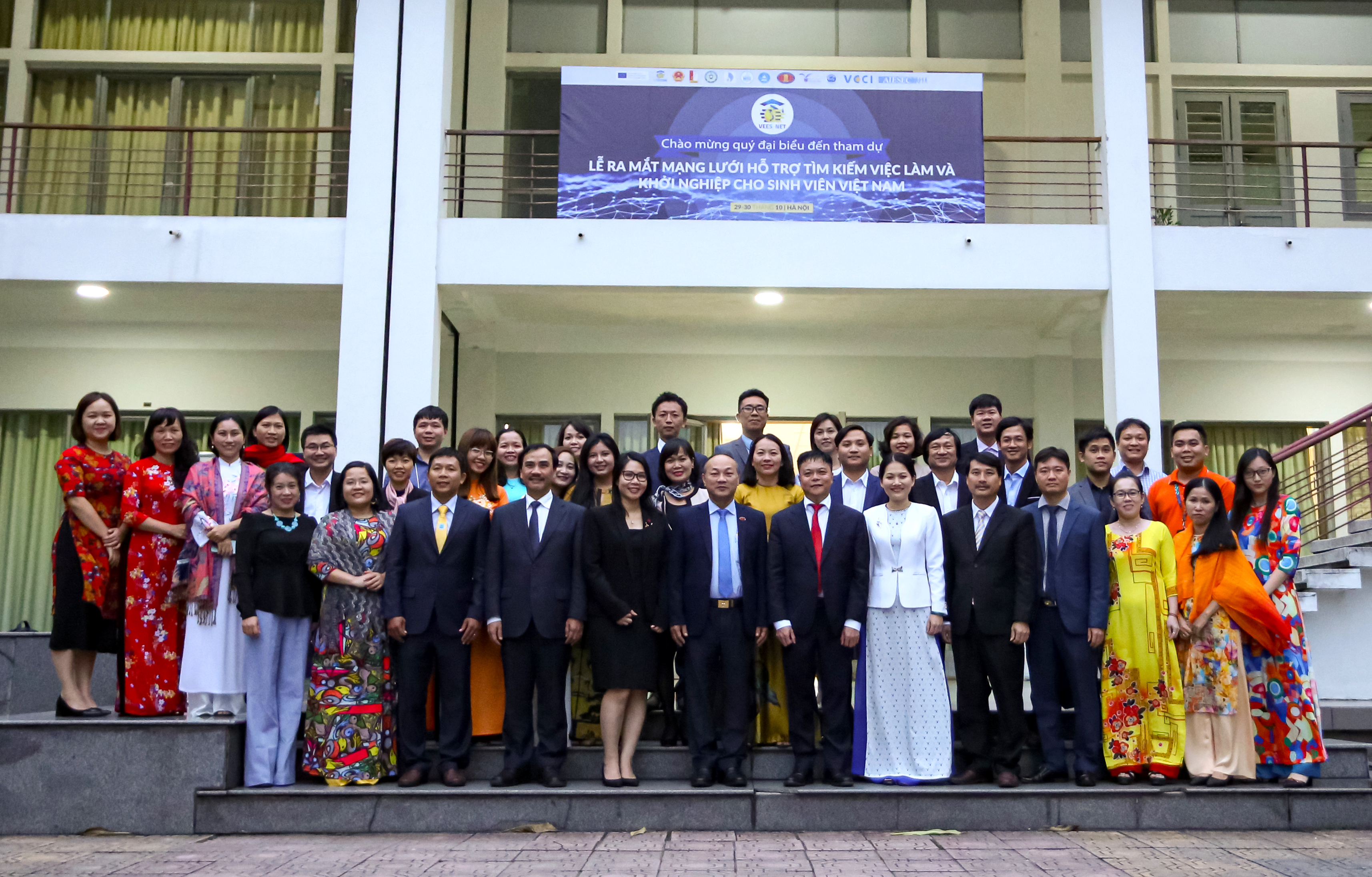 VEES-Net launch group photo